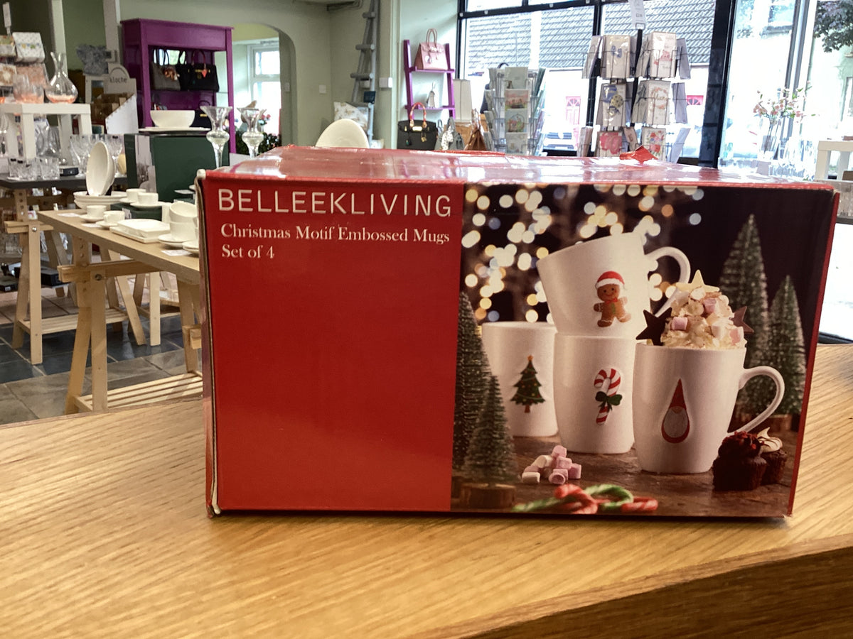 Christmas motif mugs x4