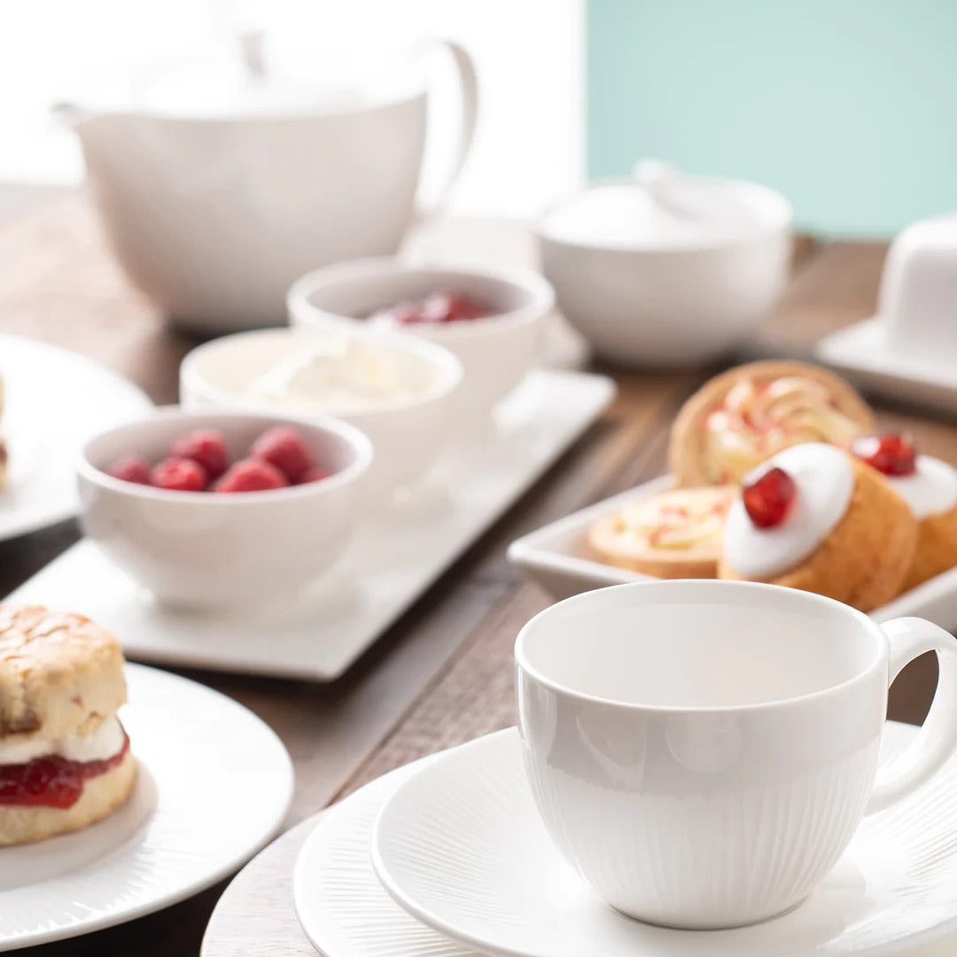 Belleek Living Erne Set Of 4 Teacups & Saucers